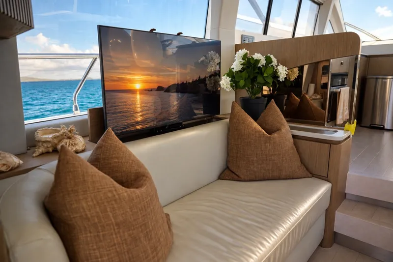 Slide: The Image of Azimut 50 Fly 2024 - 8045786