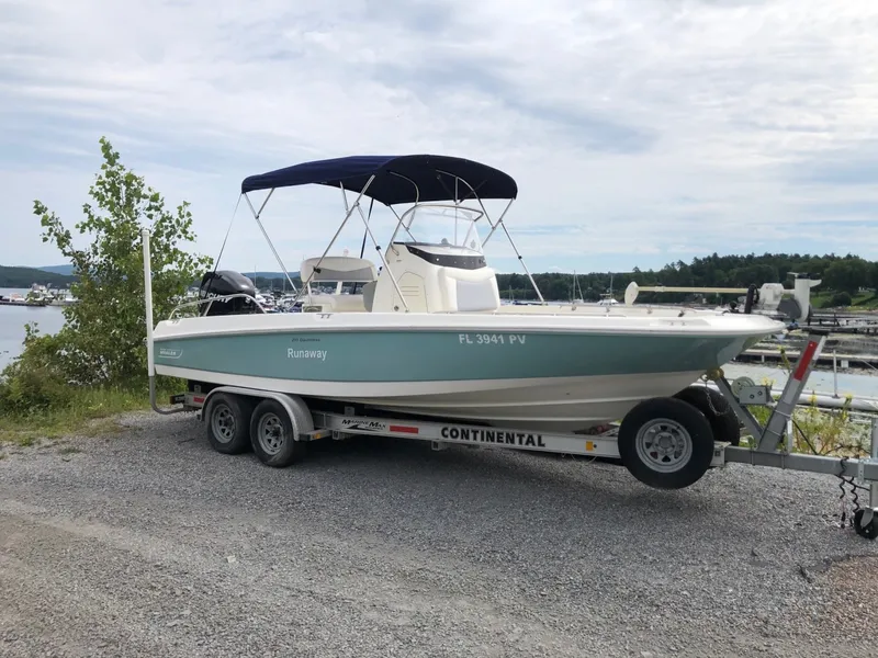Slide: The Image of Boston Whaler 210 Dauntless 2015 - 7531224