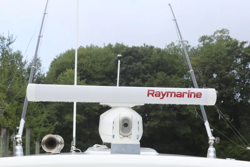 Slide: The Image of Boston Whaler Outrage 2013 - 7531367