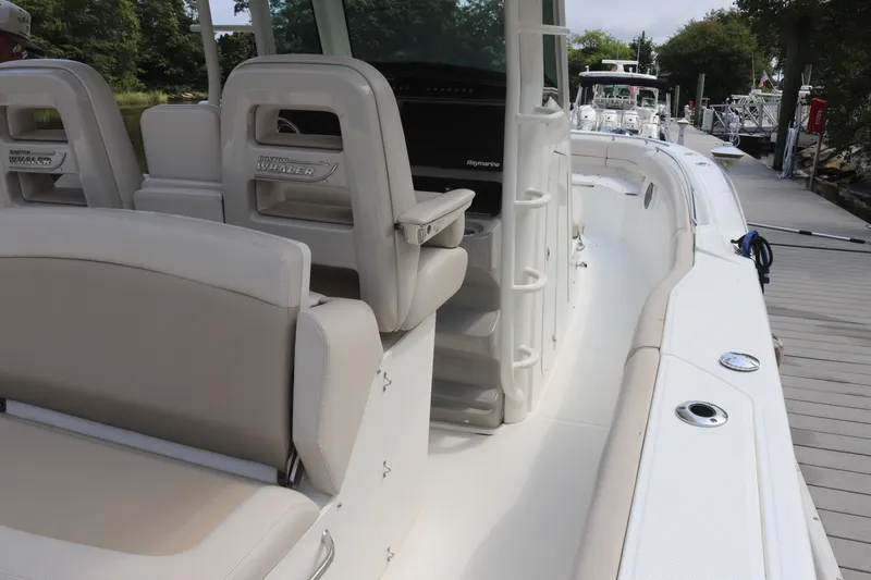 Slide: The Image of Boston Whaler Outrage 2013 - 7531382