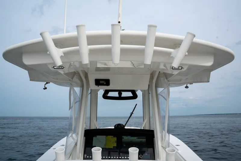 Slide: The Image of Regulator Marine 34 2021 - 7531573