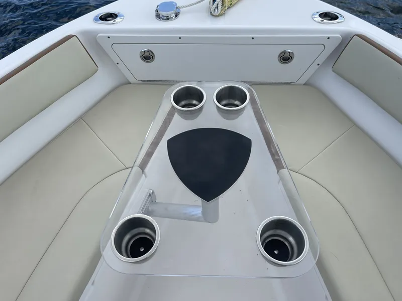 Slide: The Image of Century 2200 Center Console 2020 - 7531815