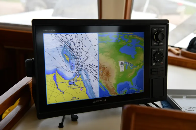 Slide: The Image of Mainship 390 2001 - 7532326