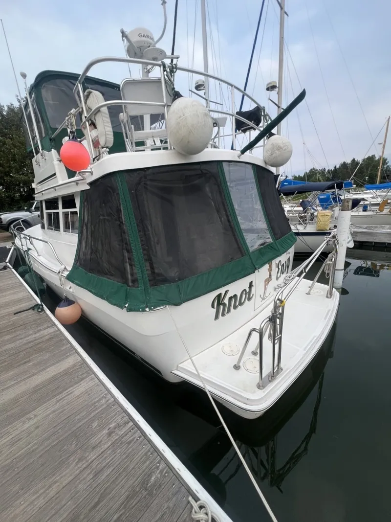 Slide: The Image of Mainship 390 2001 - 7532449