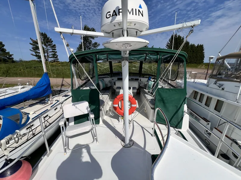 Slide: The Image of Mainship 390 2001 - 7532374