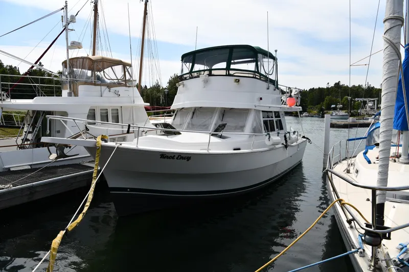 Slide: The Image of Mainship 390 2001 - 7532318