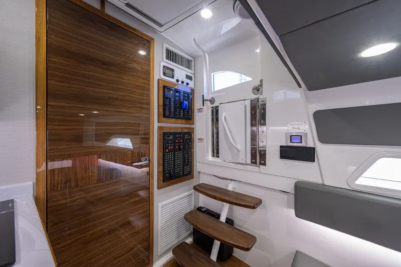 Slide: The Image of Valhalla 46 - Cabin 2025 Valhalla 46 Center Console - 7532589