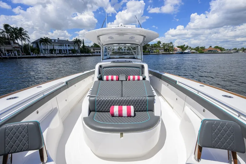 Slide: The Image of Valhalla 46 - Bow 2025 Valhalla 46 Center Console - 7532609