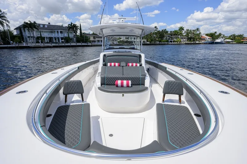 Slide: The Image of Valhalla 46 - Bow 2025 Valhalla 46 Center Console - 7761754