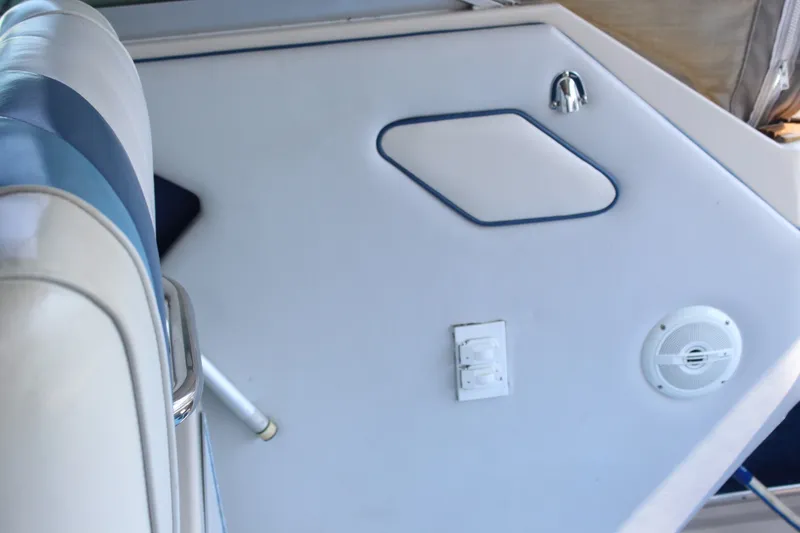Slide: The Image of Sea Ray 340 Express Cruiser 1988 - 7532574
