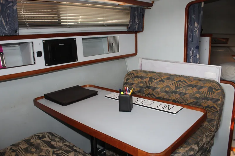 Slide: The Image of Sea Ray 340 Express Cruiser 1988 - 7532555