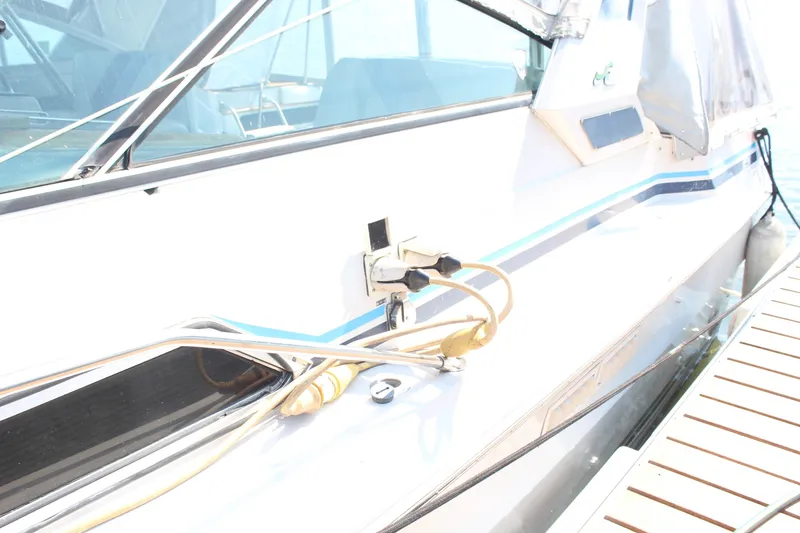 Slide: The Image of Sea Ray 340 Express Cruiser 1988 - 7532569