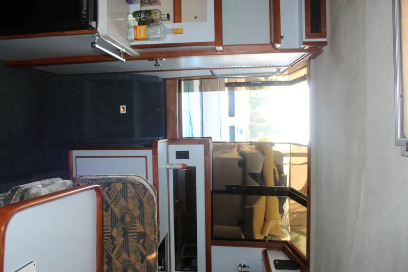 Slide: The Image of Sea Ray 340 Express Cruiser 1988 - 7532560