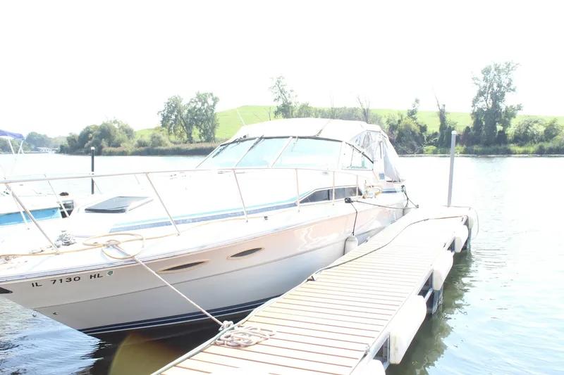 The Image of Sea Ray 340 Express Cruiser 1988 - 7532535
