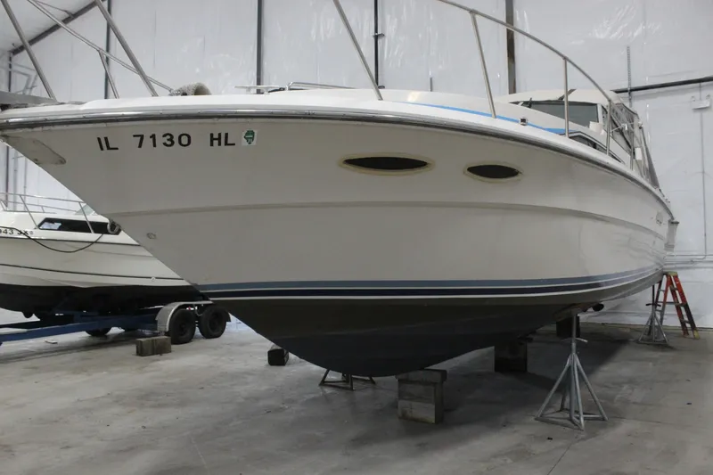 Slide: The Image of Sea Ray 340 Express Cruiser 1988 - 7532539