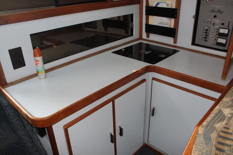 Slide: The Image of Sea Ray 340 Express Cruiser 1988 - 7532558