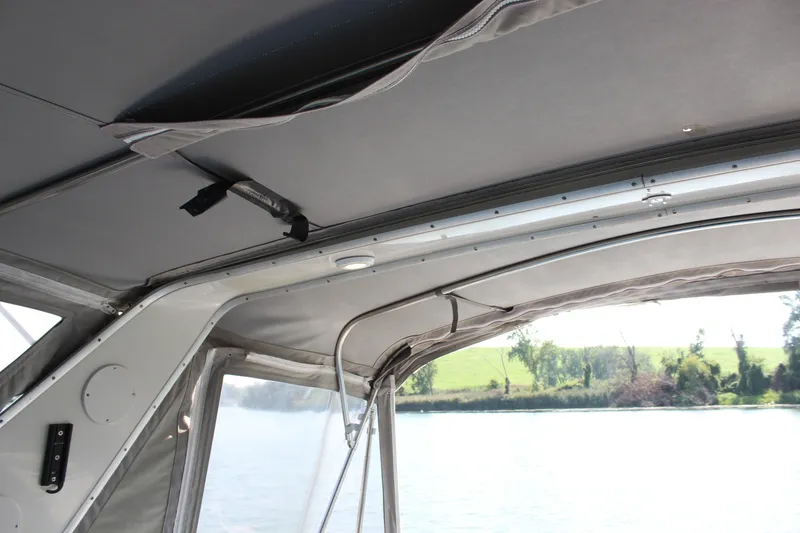 Slide: The Image of Sea Ray 340 Express Cruiser 1988 - 7532583