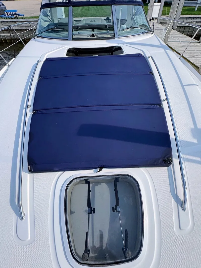 Slide: The Image of Sea Ray 390 Sundancer 2005 - 7533161
