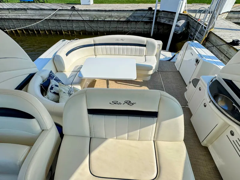 Slide: The Image of Sea Ray 390 Sundancer 2005 - 7533148