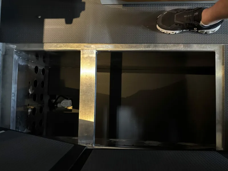 Slide: The Image of Weldcraft 300 Cuddy King OS 2027 - 8051118