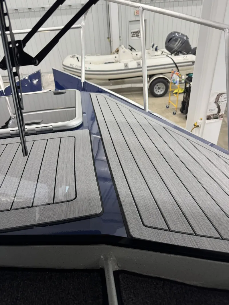 Slide: The Image of Weldcraft 300 Cuddy King OS 2027 - 8051326