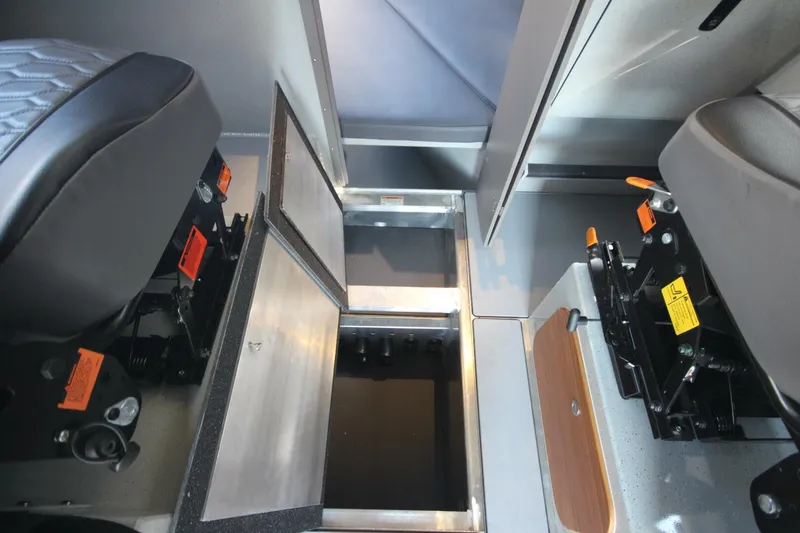 Slide: The Image of Weldcraft 300 Cuddy King OS 2027 - 7532920