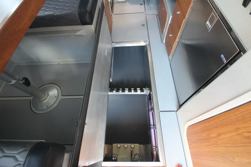 Slide: The Image of Weldcraft 300 Cuddy King OS 2027 - 7532919