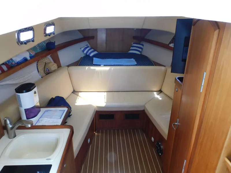 Slide: The Image of Mainship 30 Rum Runner 2004 - 7533220