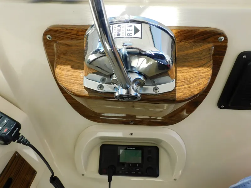 Slide: The Image of Mainship 30 Rum Runner 2004 - 7533215