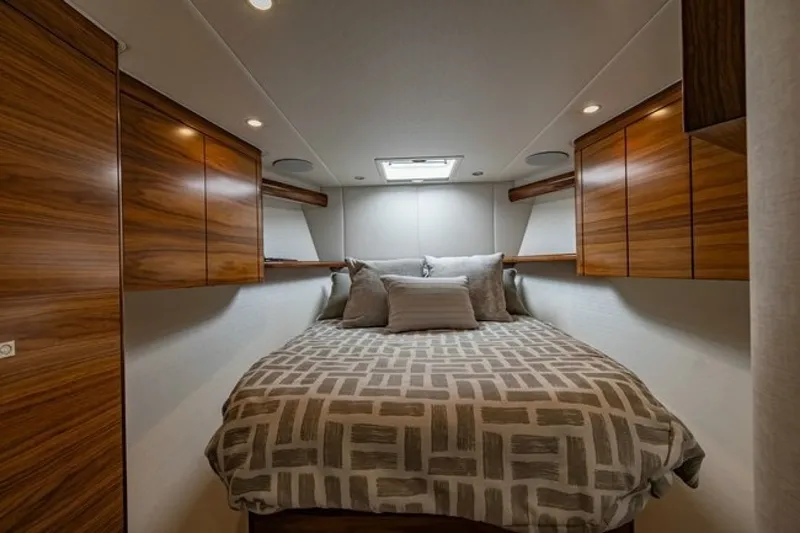 Slide: The Image of Viking 58 Convertible 2025 - 7533616