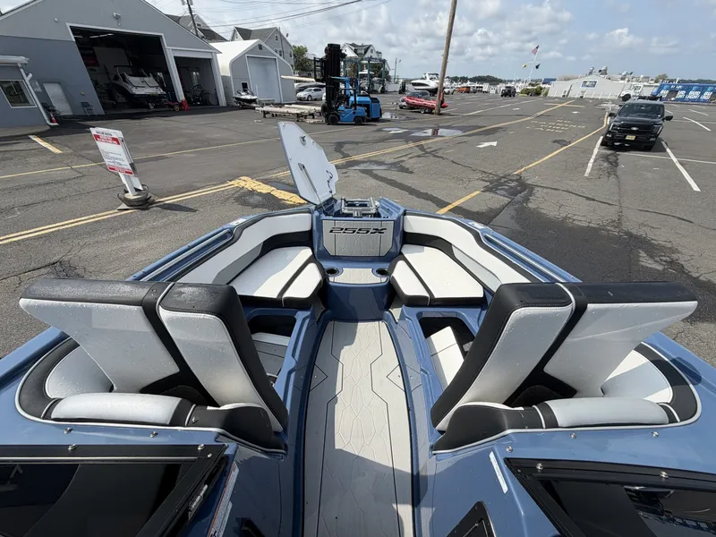 Slide: The Image of Yamaha 255XD 2023 - 7533482