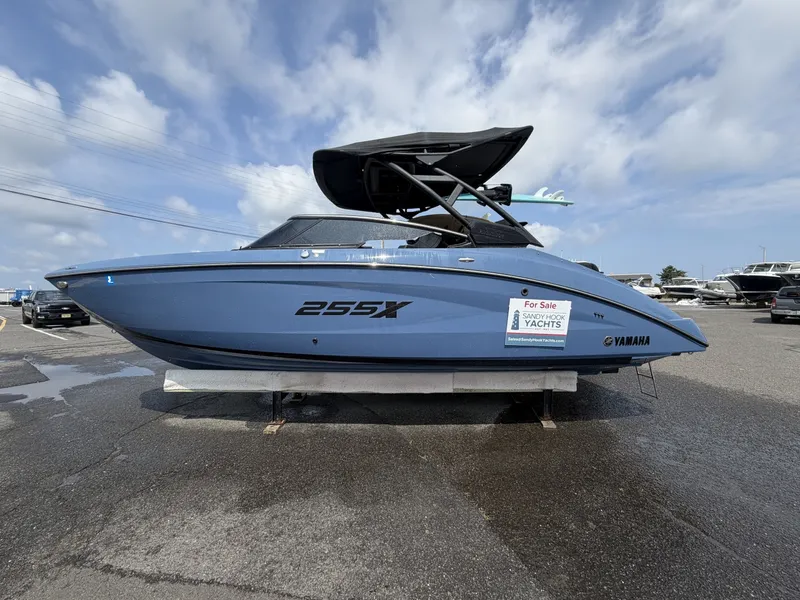 The Image of Yamaha 255XD 2023 - 7533489