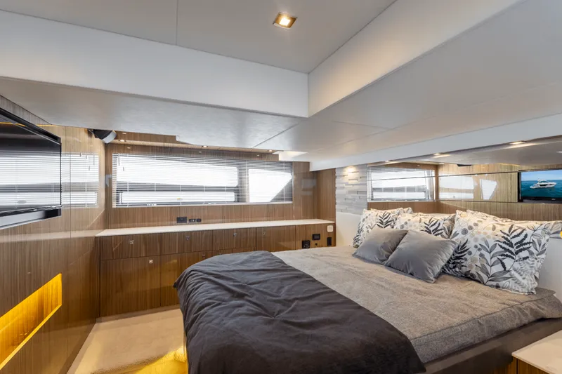 Slide: The Image of Cruisers 50 Cantius 2024 - 7534869