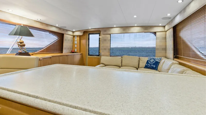 Slide: The Image of 1999 Hatteras 60 Enclosed Bridge Better Days Galley (2) - 7956936