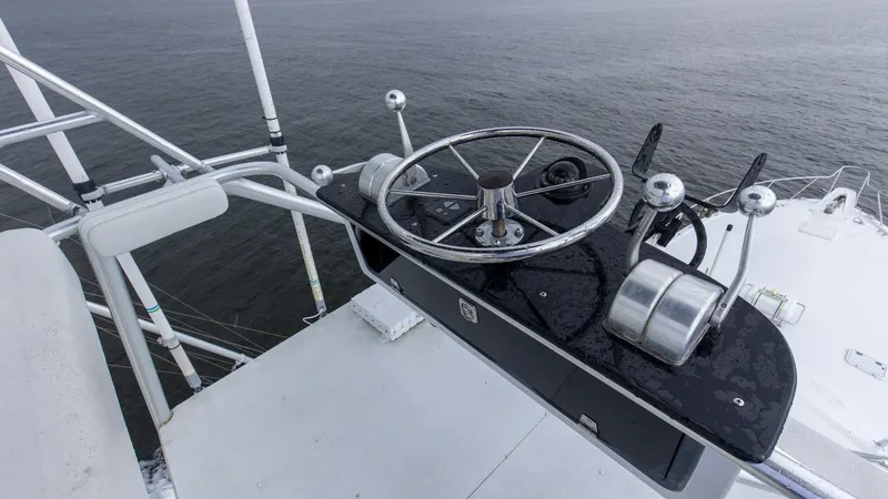 Slide: The Image of 1999 Hatteras 60 Enclosed Bridge Better Days Tower Helm (2) - 7956959