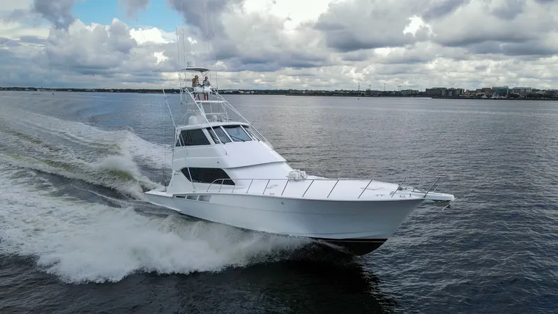 Slide: The Image of 1999 Hatteras 60 Enclosed Bridge Better Days Exteriors (9) - 7956990