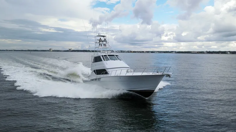 Slide: The Image of 1999 Hatteras 60 Enclosed Bridge Better Days Profiles - 7956984