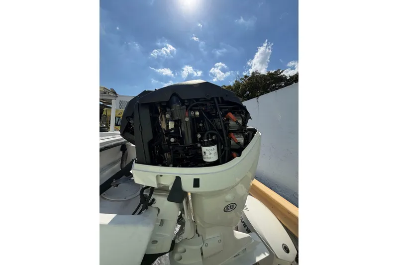 Slide: The Image of Dusky 256 Center Console 1997 - 7539378
