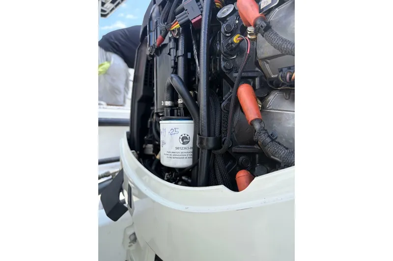 Slide: The Image of Dusky 256 Center Console 1997 - 7539359