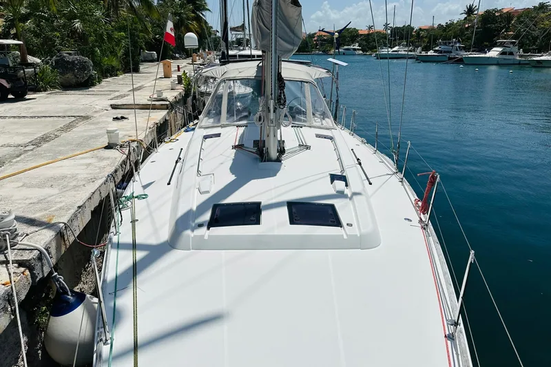 Slide: The Image of Beneteau Oceanis 48 2014 - 8057336