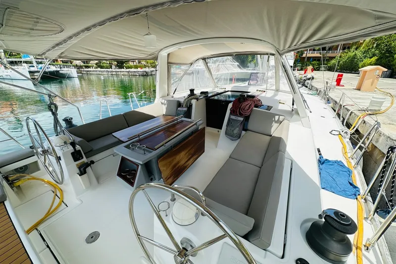 Slide: The Image of Beneteau Oceanis 48 2014 - 8057153