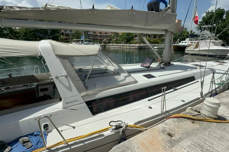 Slide: The Image of Beneteau Oceanis 48 2014 - 8057444