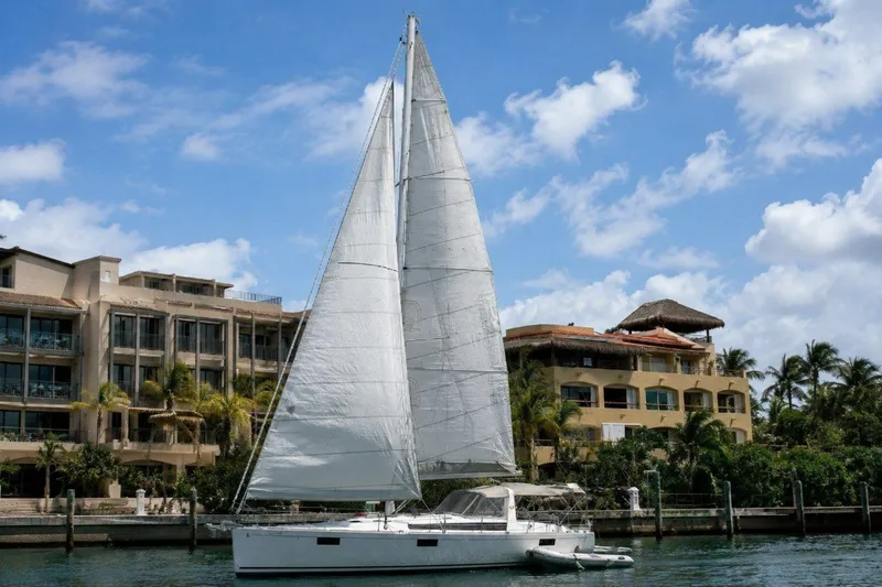 The Image of Beneteau Oceanis 48 2014 - 7540411