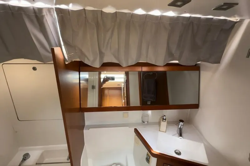 Slide: The Image of Beneteau Oceanis 48 2014 - 8056980