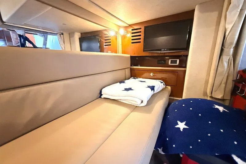Slide: The Image of Sea Ray Sundancer 370 2013 - 7540557