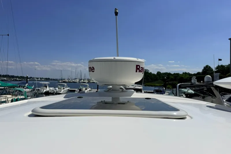 Slide: The Image of Sea Ray Sundancer 370 2013 - 7540619