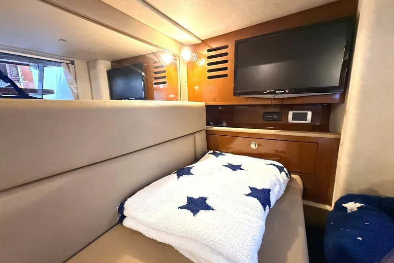 Slide: The Image of Sea Ray Sundancer 370 2013 - 7540554