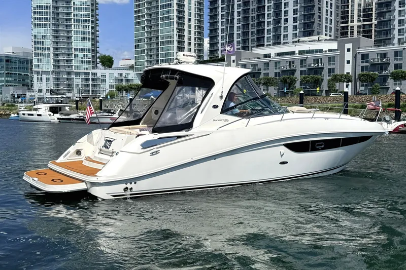 Slide: The Image of Sea Ray Sundancer 370 2013 - 7742344