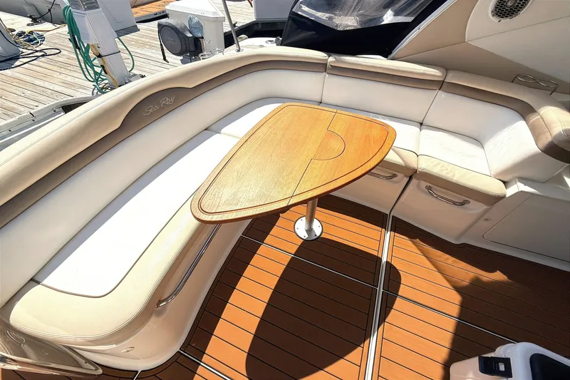 Slide: The Image of Sea Ray Sundancer 370 2013 - 7742379