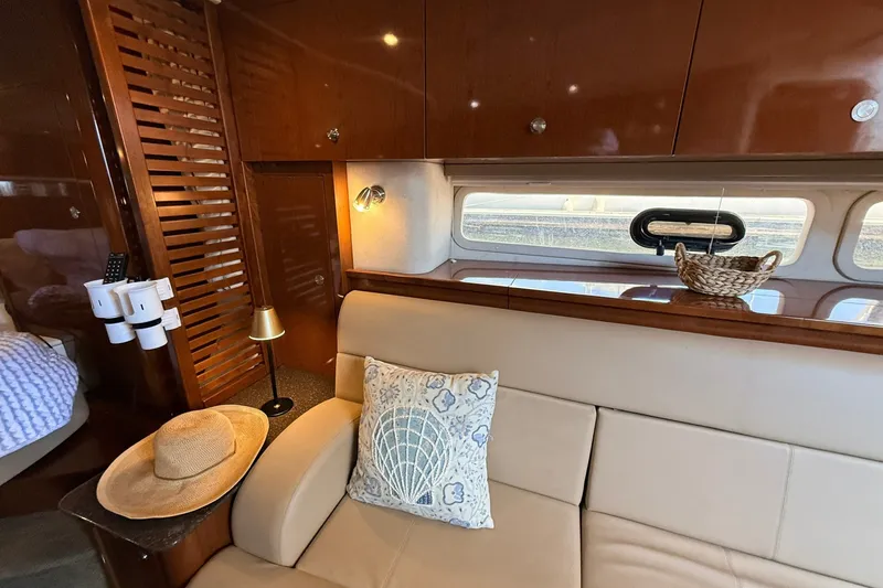 Slide: The Image of Sea Ray Sundancer 370 2013 - 7540573